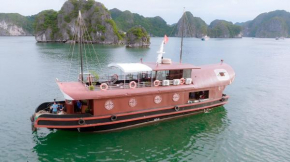 ALL including - Stay On The Bay - Meals, Activities with Cat Ba Gem Cruise